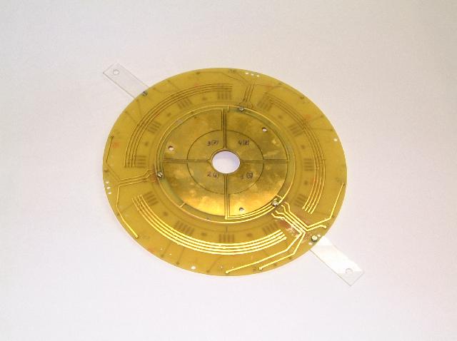 orientation of the segmented cathode